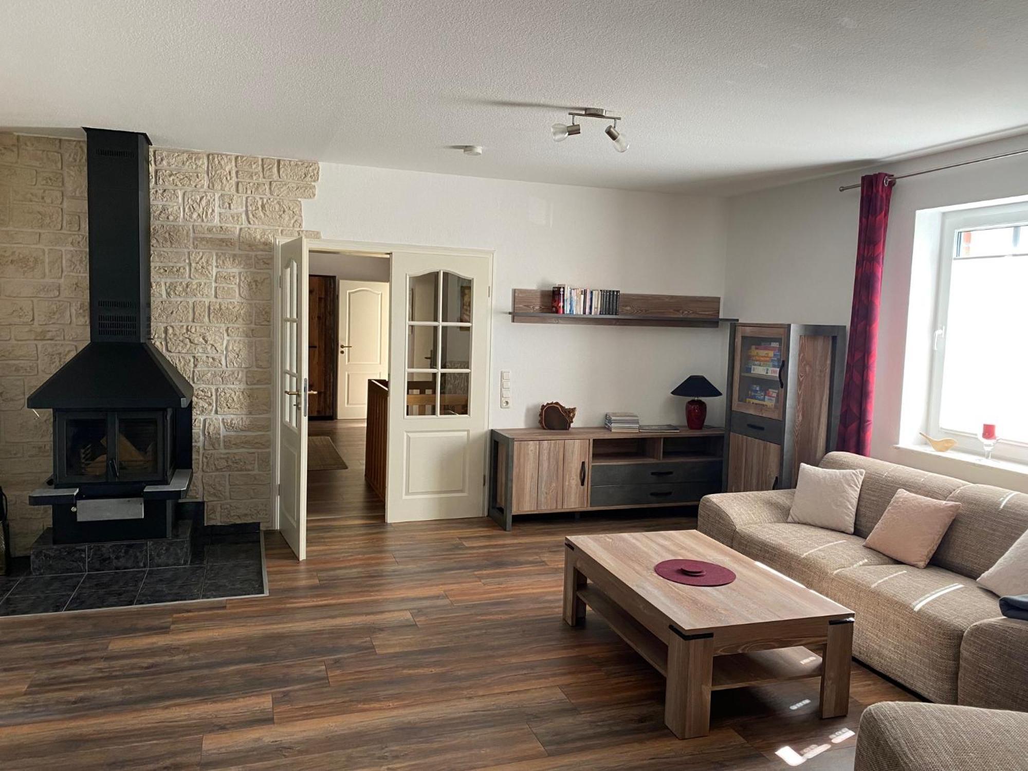 Moderne Ferienwohnung Mit Kamin U Garten Im Eg 100Qm Naehe Weser Und Golfplatz Achim Exterior foto