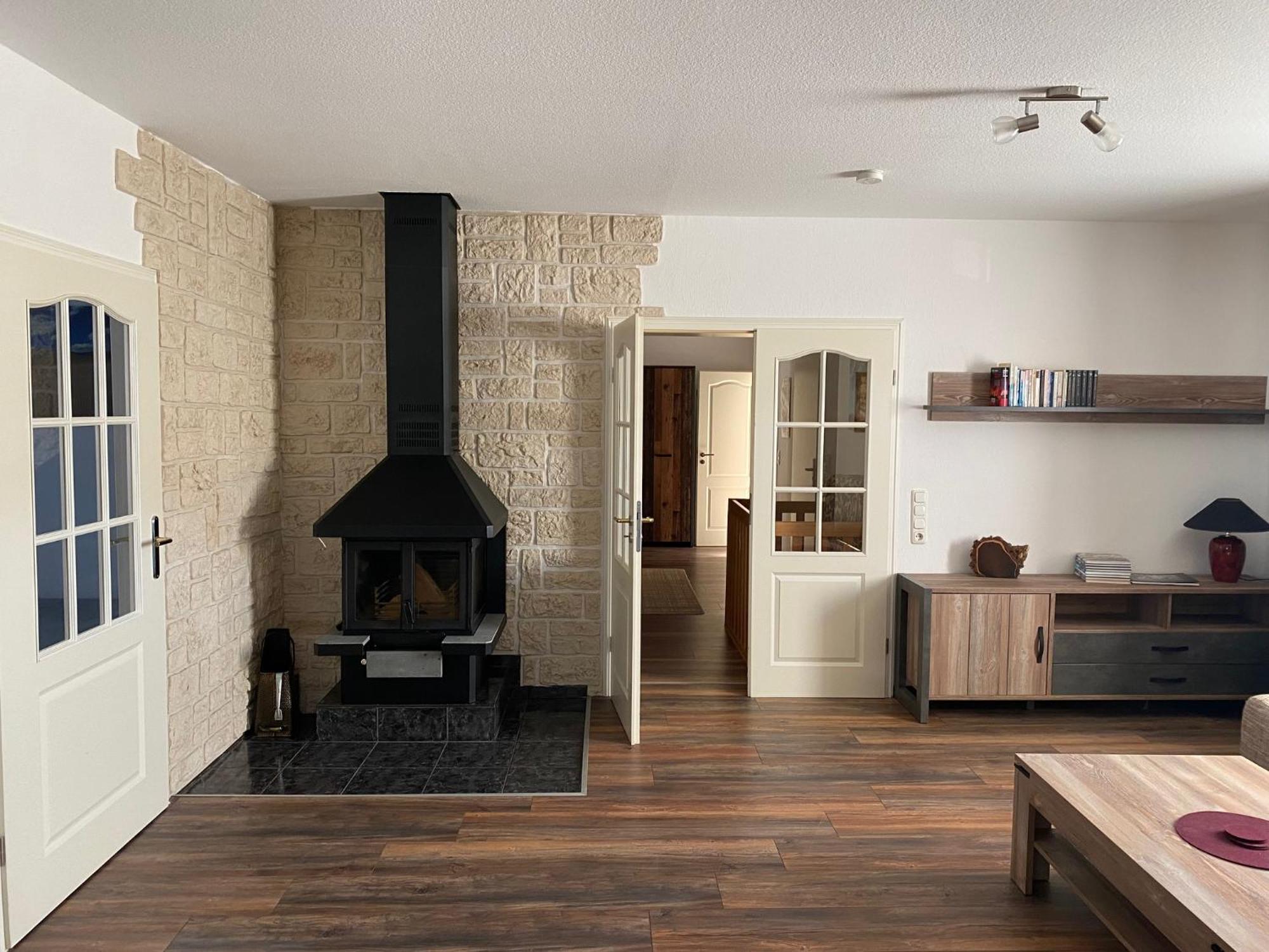 Moderne Ferienwohnung Mit Kamin U Garten Im Eg 100Qm Naehe Weser Und Golfplatz Achim Exterior foto